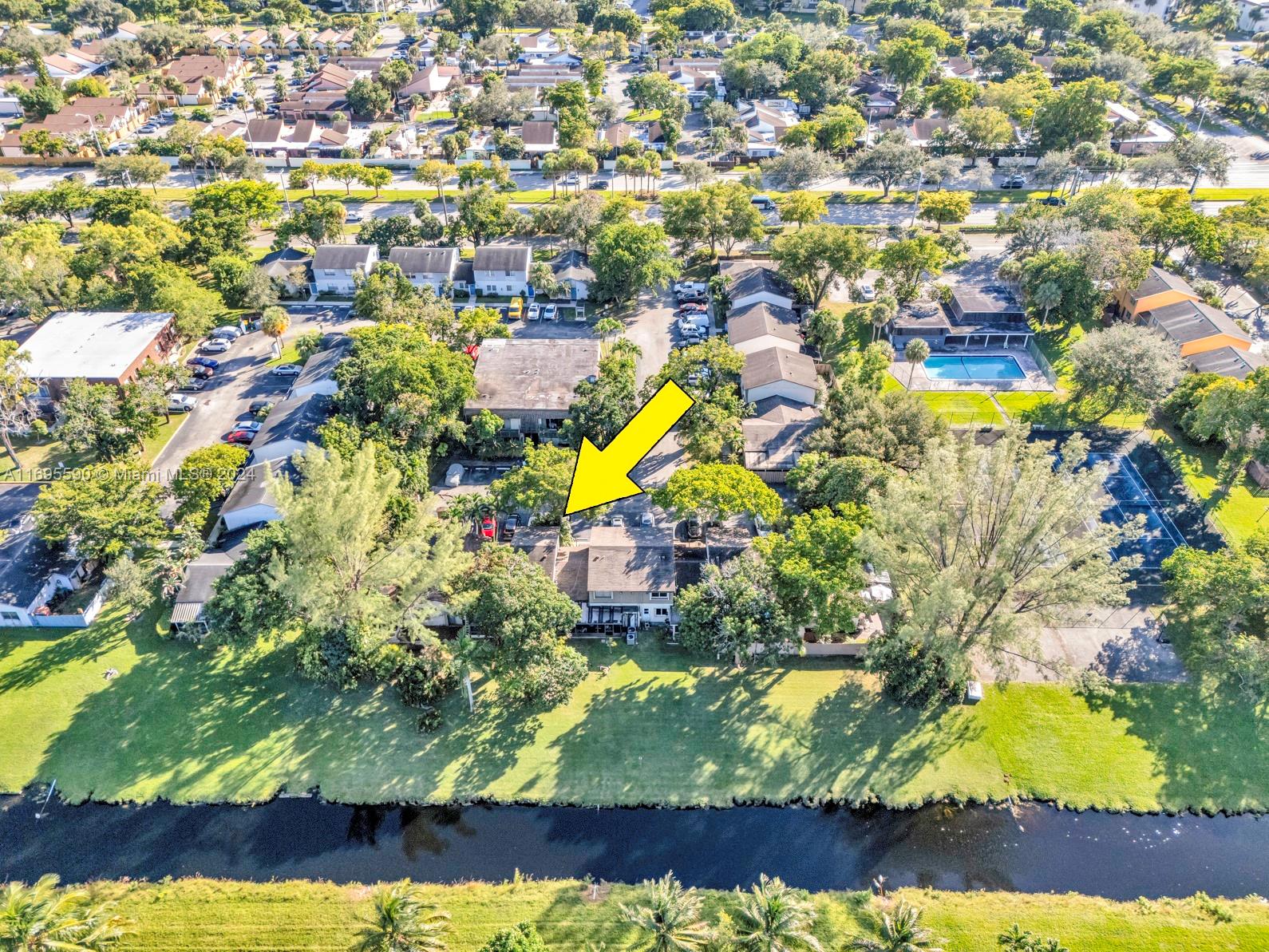 APPLE CREEK - Residential