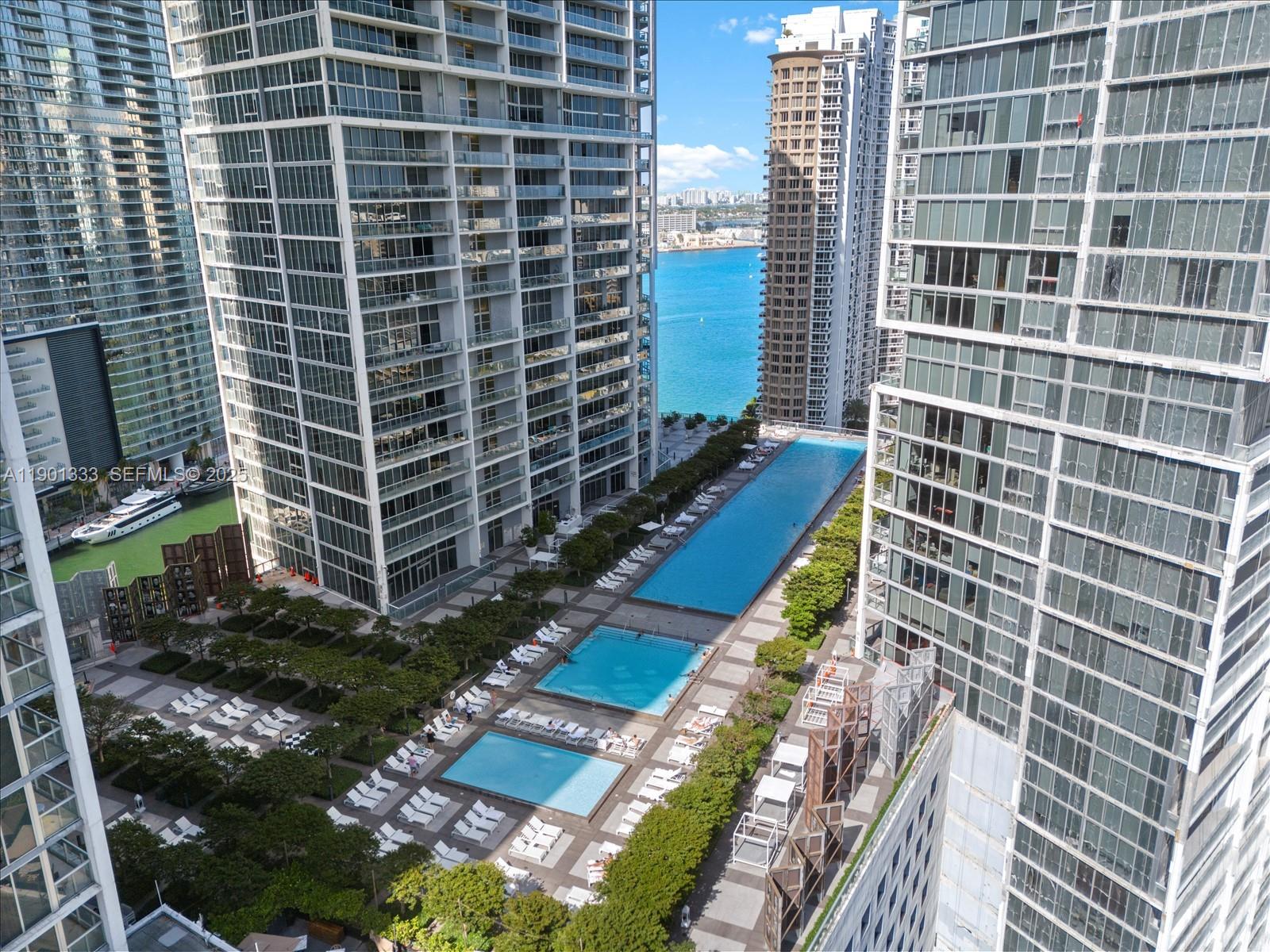 ICONBRICKELL CONDO NO 1 - Residential
