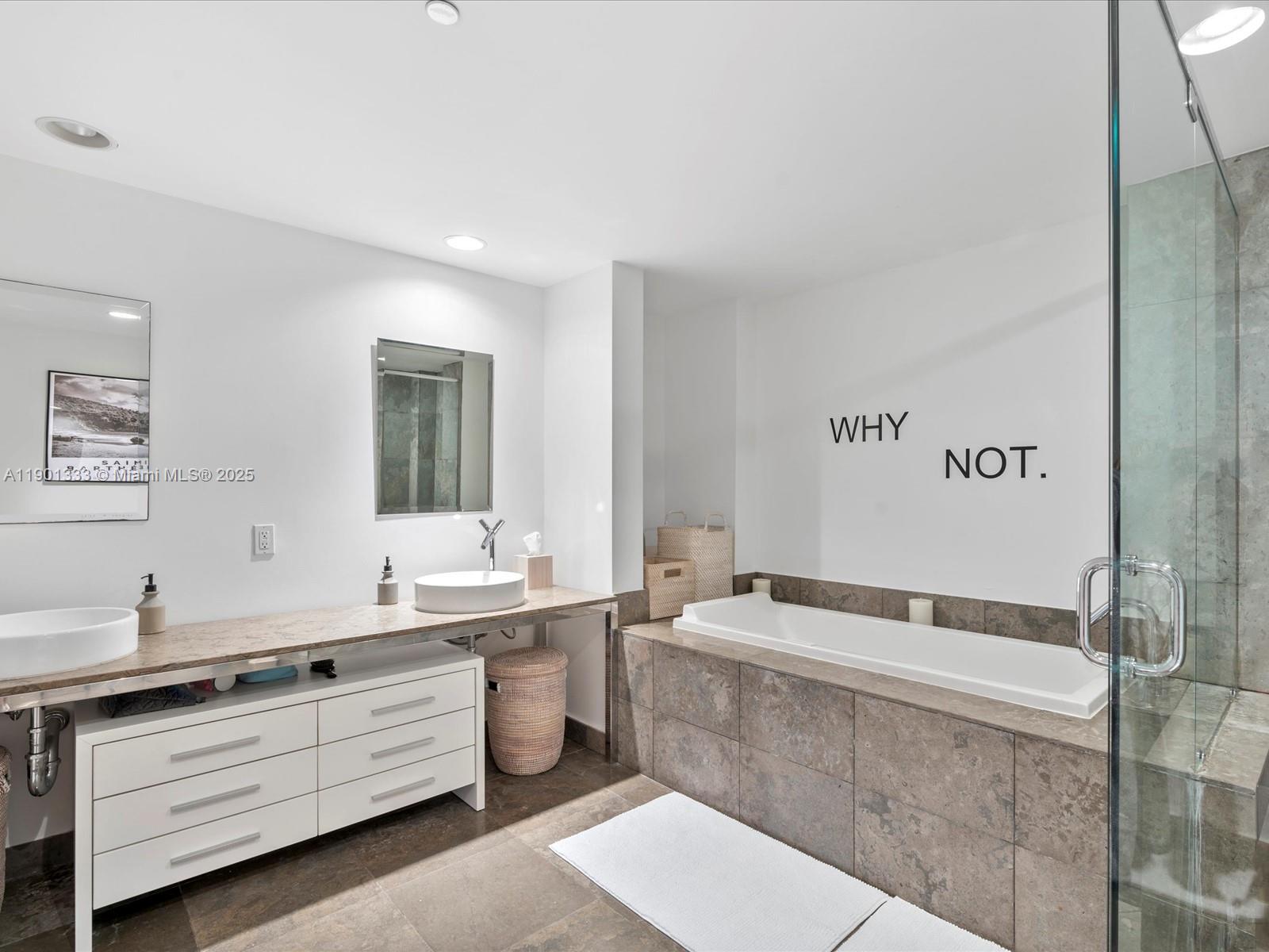 ICONBRICKELL CONDO NO 1 - Residential