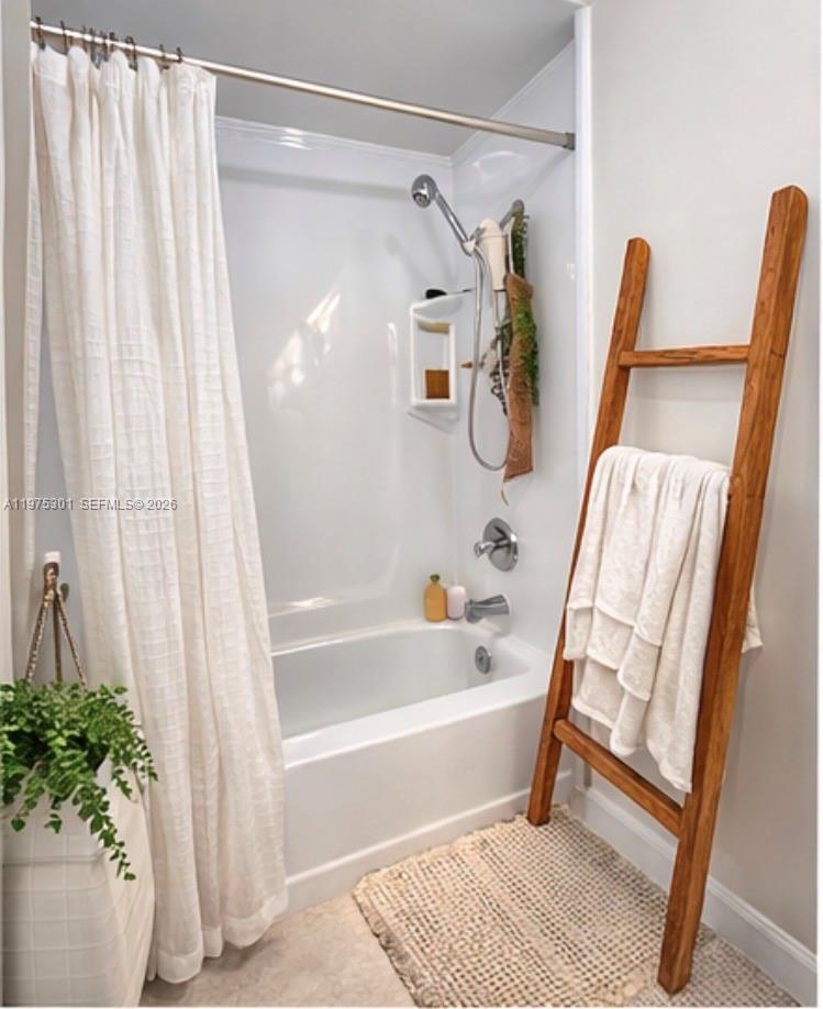 BAY PARK TOWERS CONDO - Residential