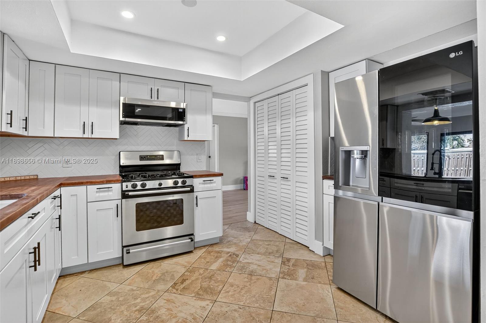 SUNRISE GOLF VILLAGE SEC - Residential