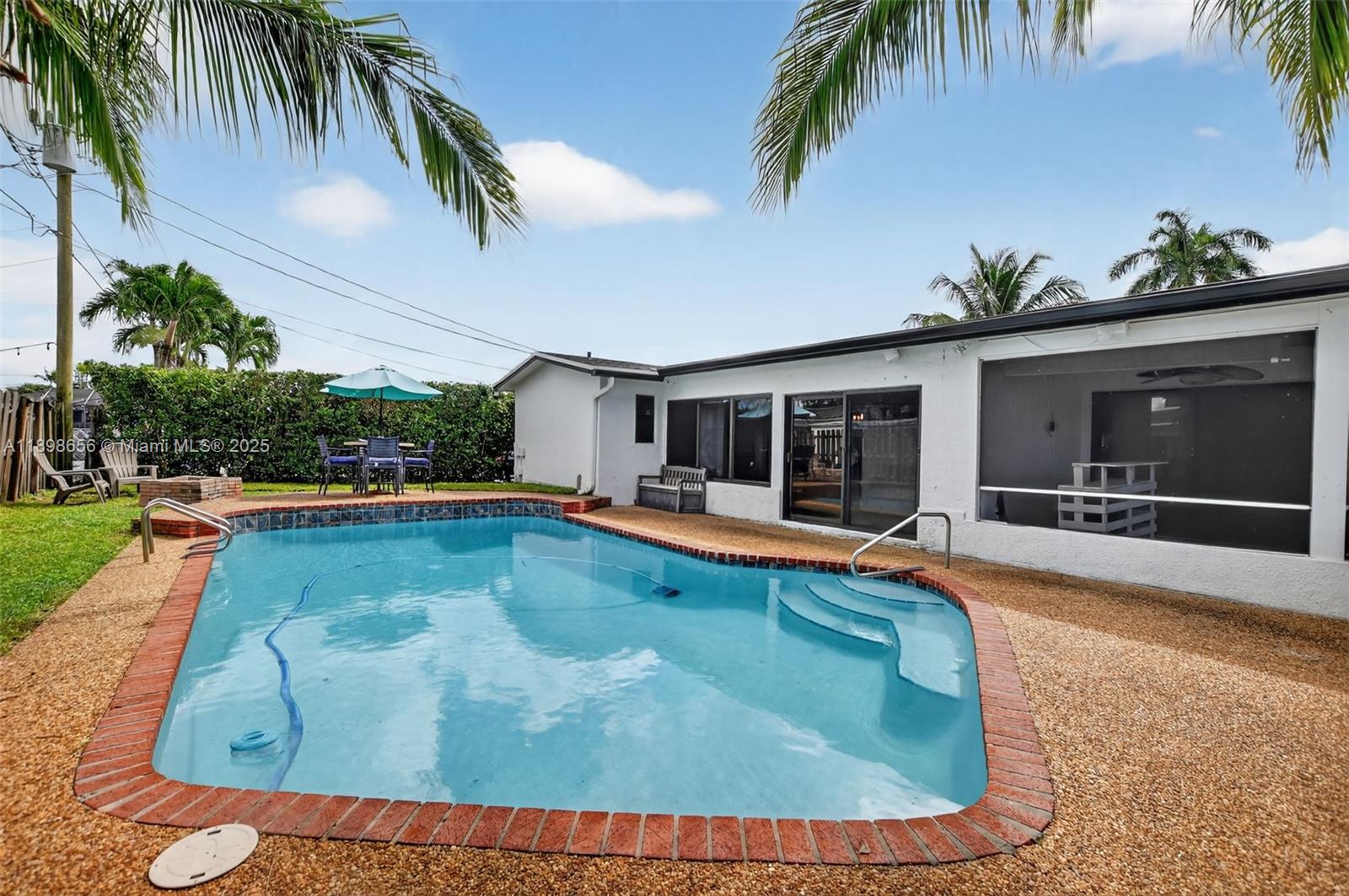 SUNRISE GOLF VILLAGE SEC - Residential