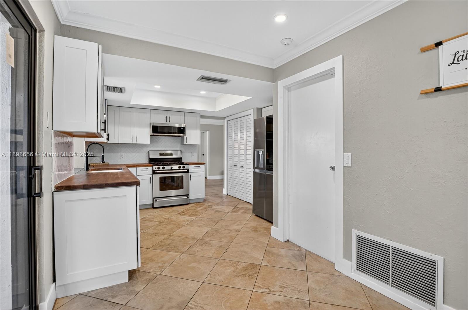 SUNRISE GOLF VILLAGE SEC - Residential