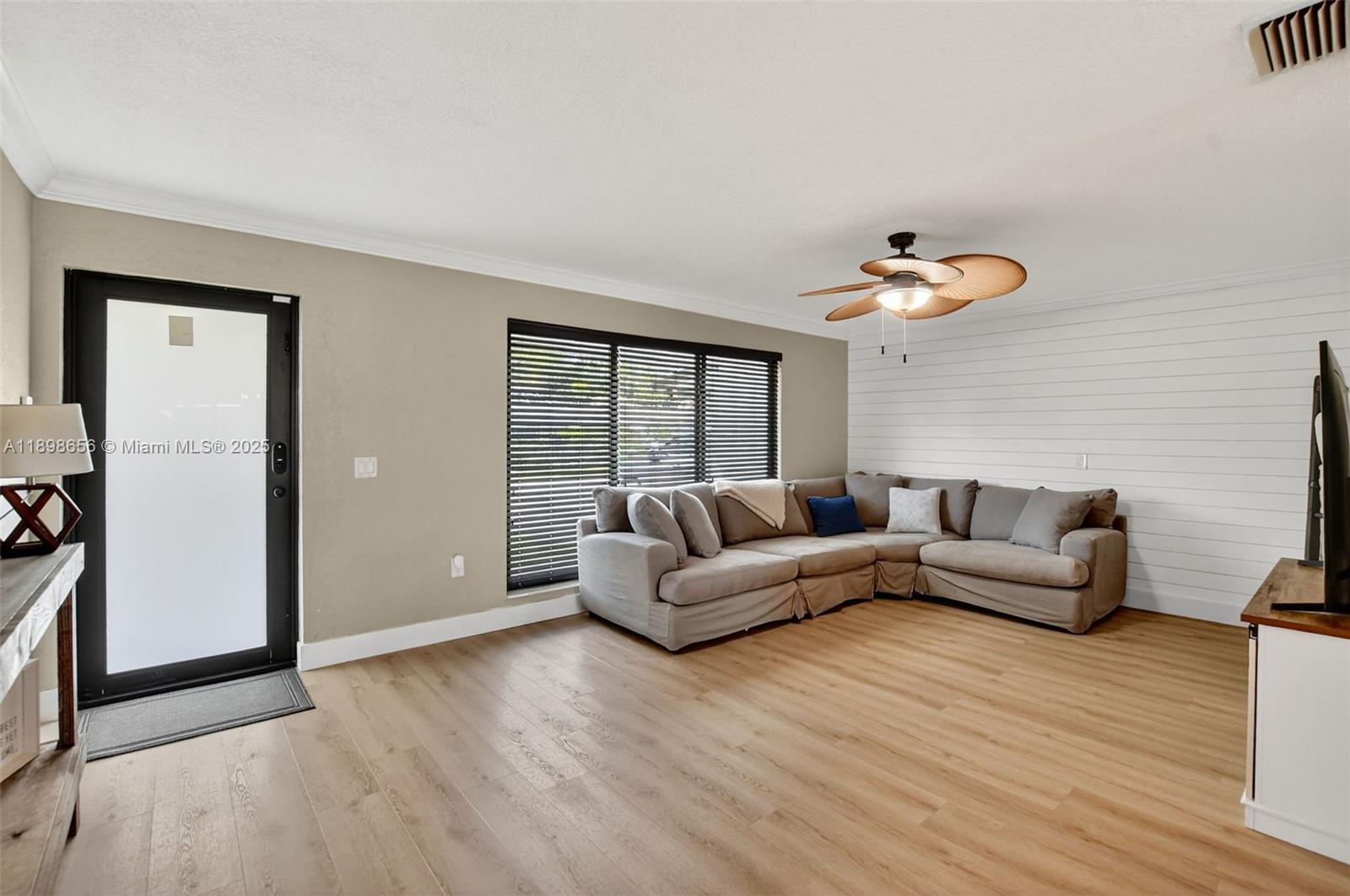 SUNRISE GOLF VILLAGE SEC - Residential