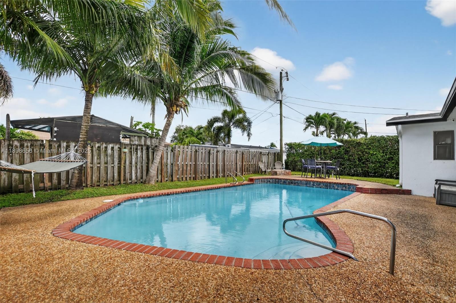 SUNRISE GOLF VILLAGE SEC - Residential
