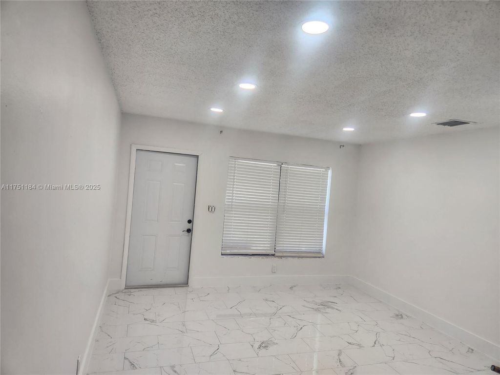 Photo of 509 SW 9th St #1-2, Hallandale Beach, FL 33009 (MLS # A11751184)