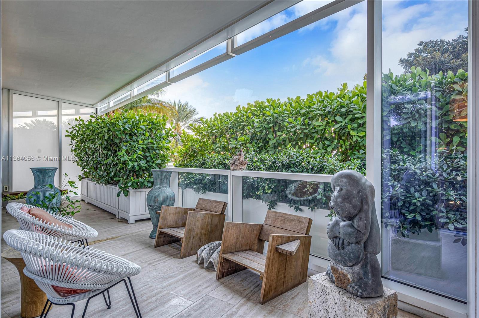 SURF CLUB CONDO - Residential