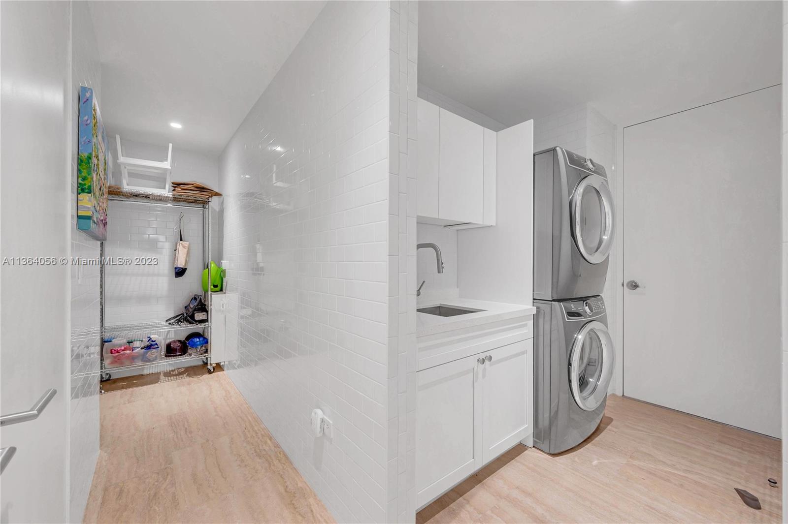 SURF CLUB CONDO - Residential