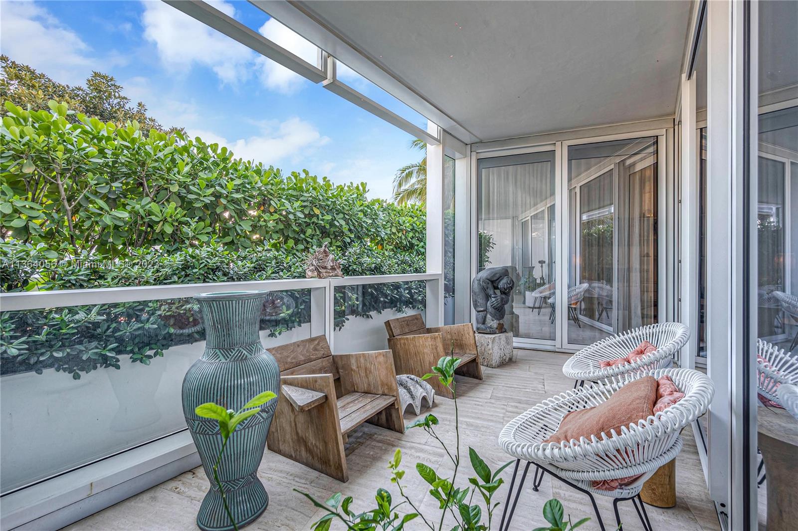 SURF CLUB CONDO - Residential