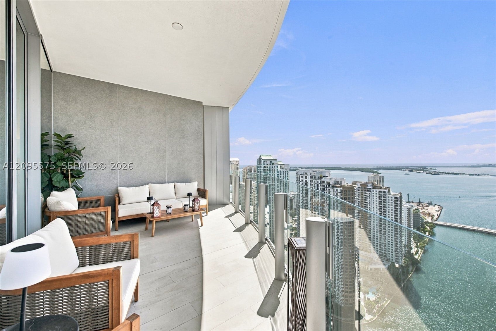 300 Biscayne Boulevard Way 4007W