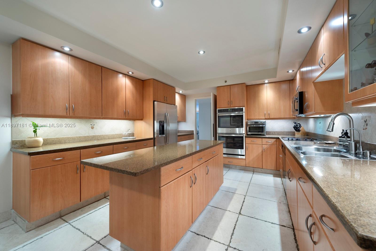 LAKE TOWER CONDO - Residential