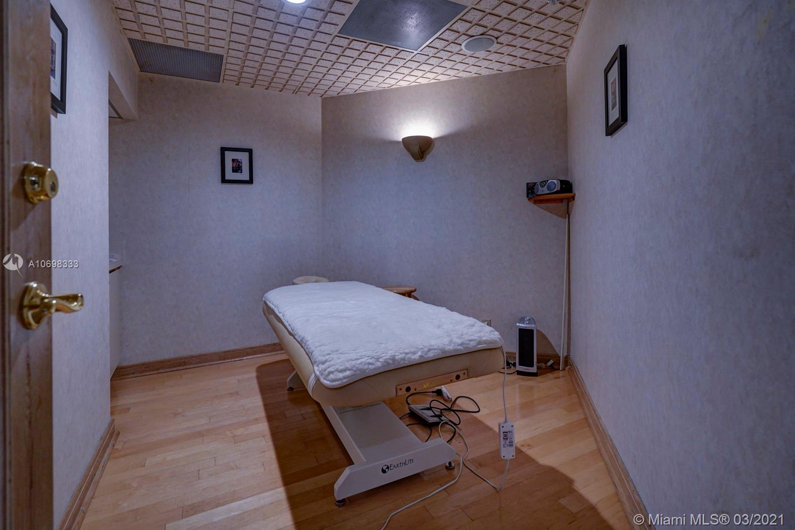 BAL HARBOUR TOWER CONDO - Residential