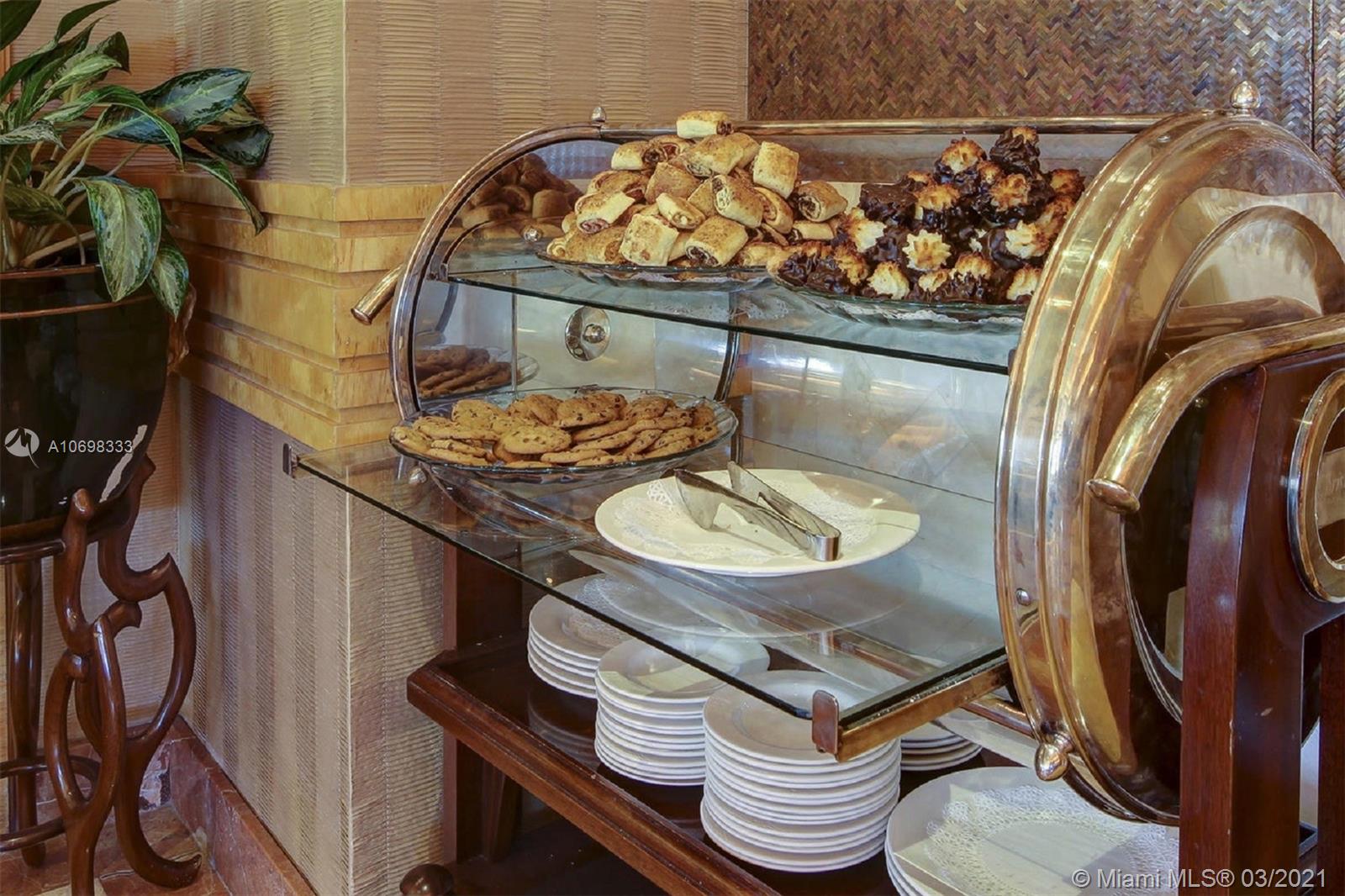 BAL HARBOUR TOWER CONDO - Residential