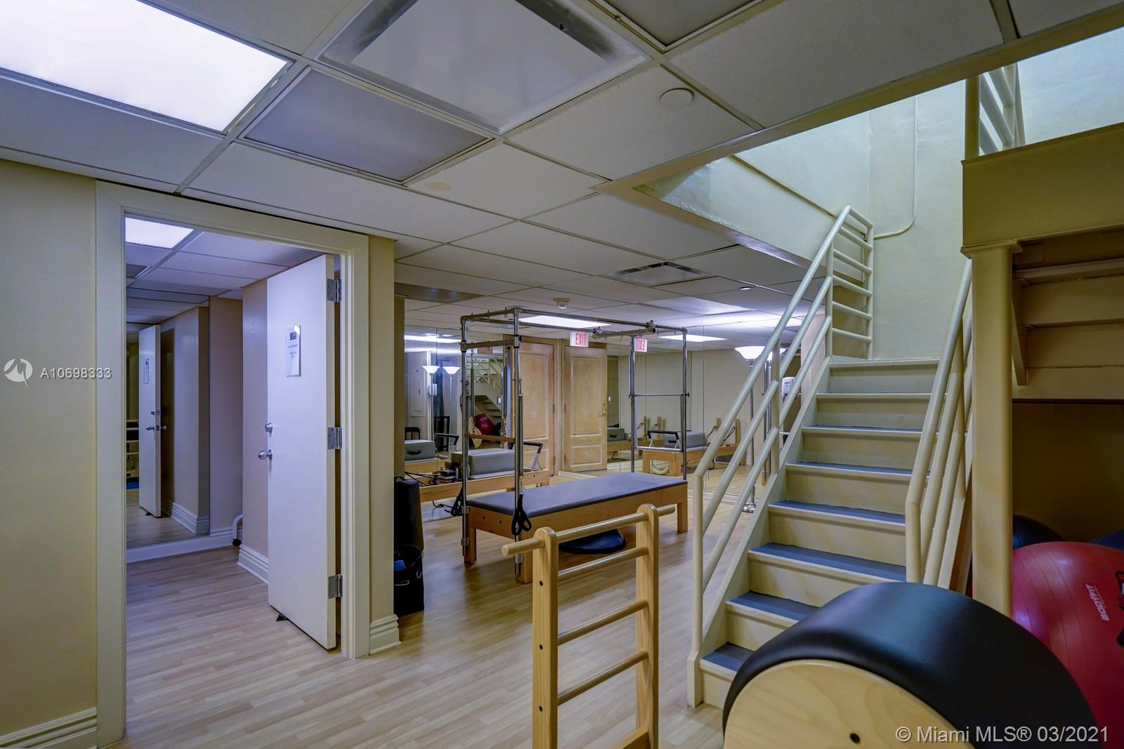 BAL HARBOUR TOWER CONDO - Residential