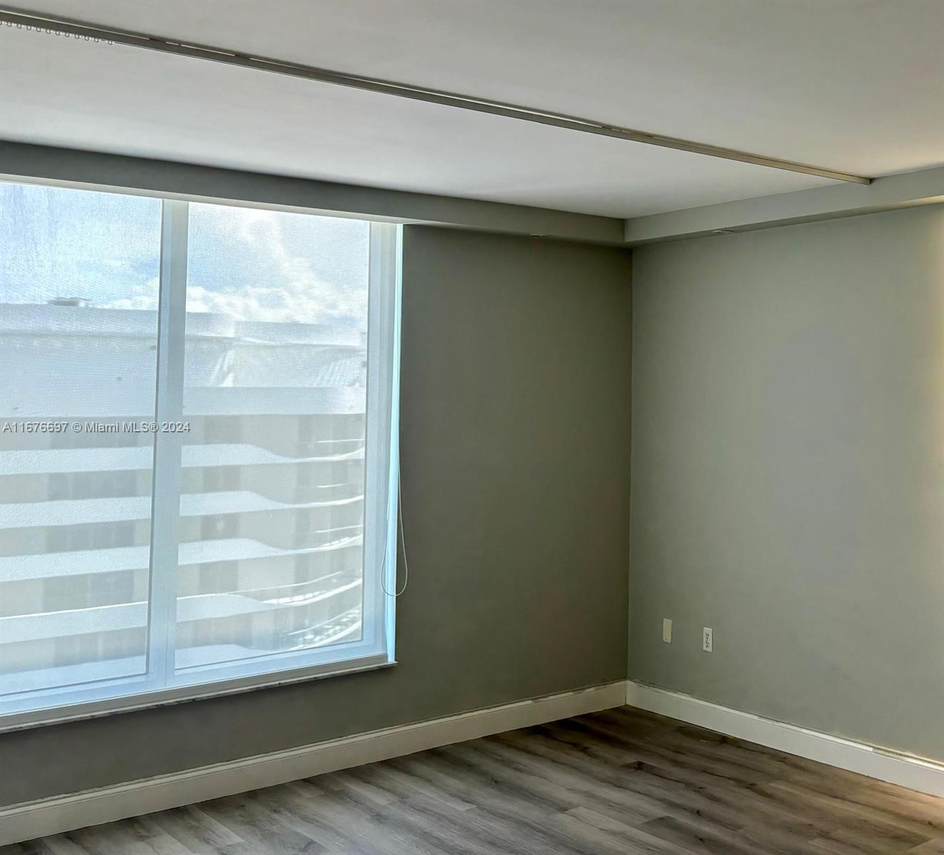 ISLAND POINTE CONDO - Residential Lease