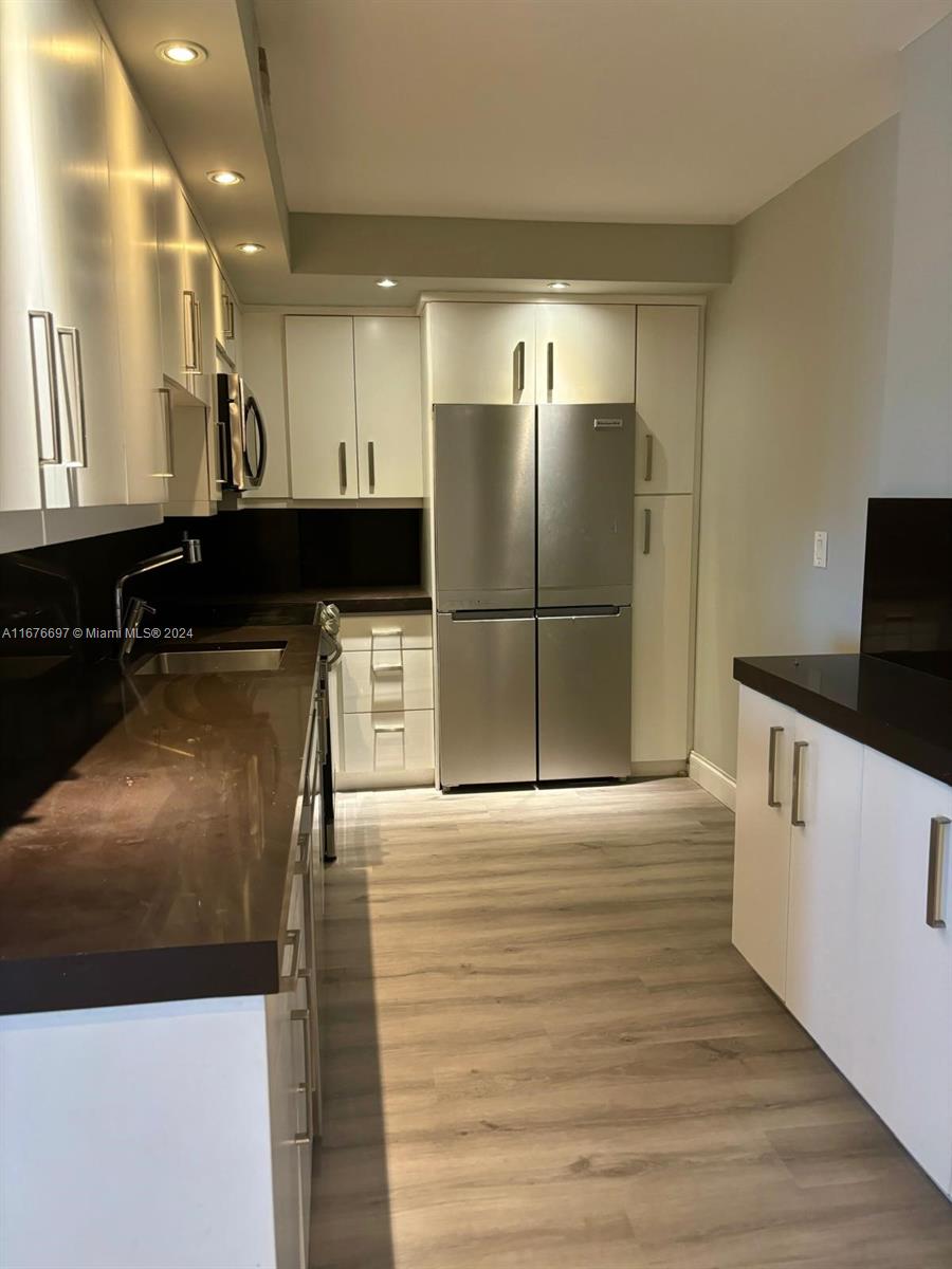 ISLAND POINTE CONDO - Residential Lease