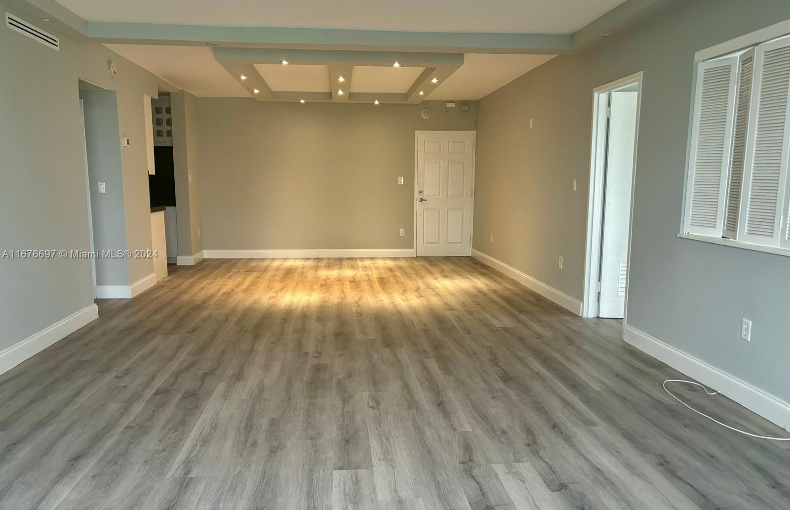 ISLAND POINTE CONDO - Residential Lease