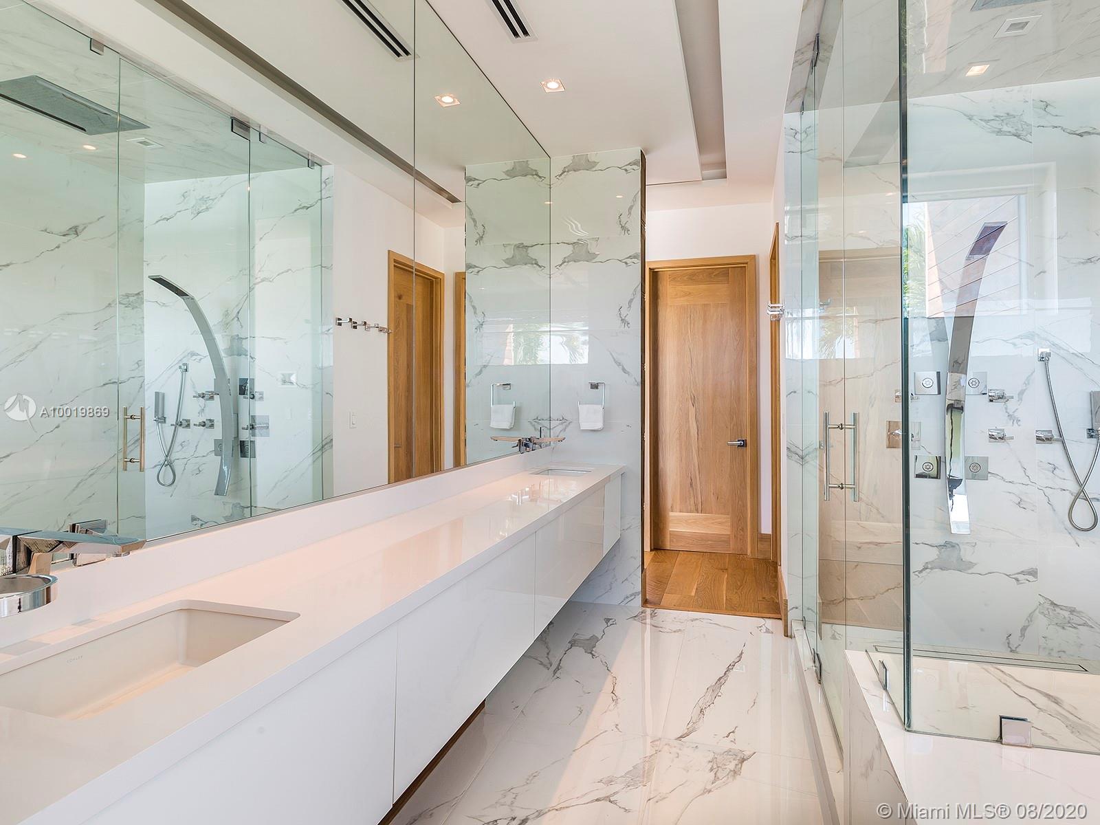 Di Lido Island - Residential