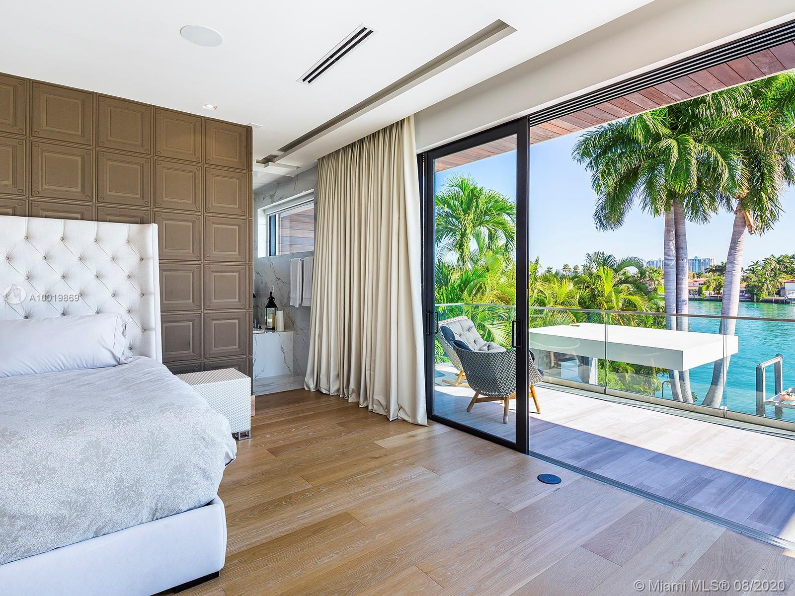 Di Lido Island - Residential