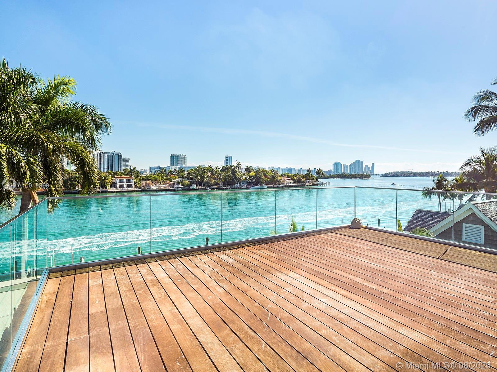 Di Lido Island - Residential