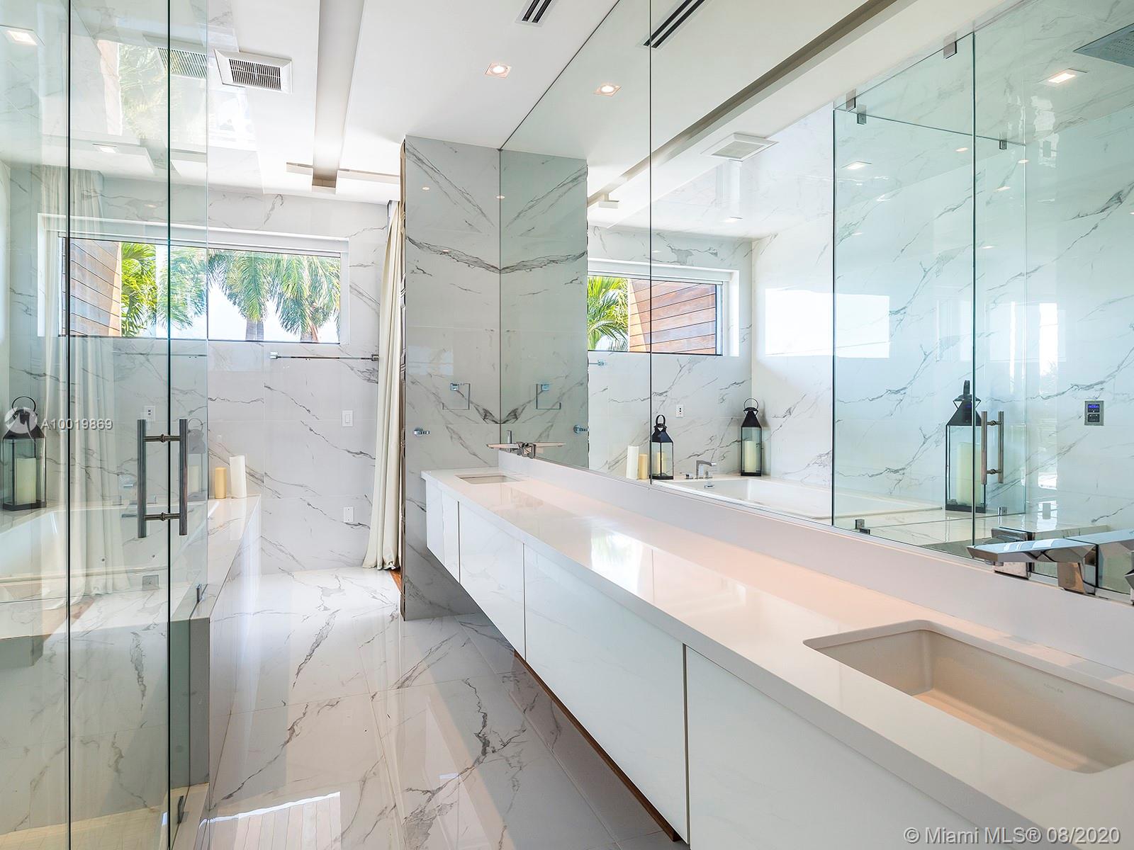 Di Lido Island - Residential