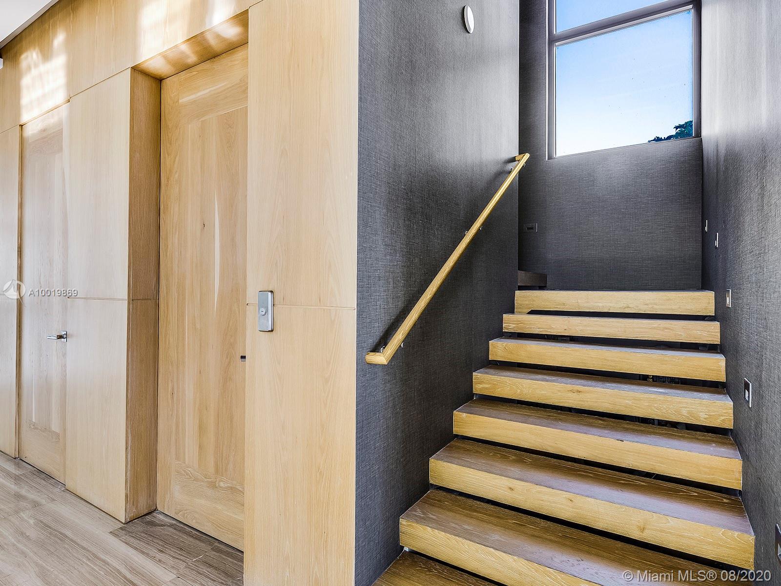 Di Lido Island - Residential