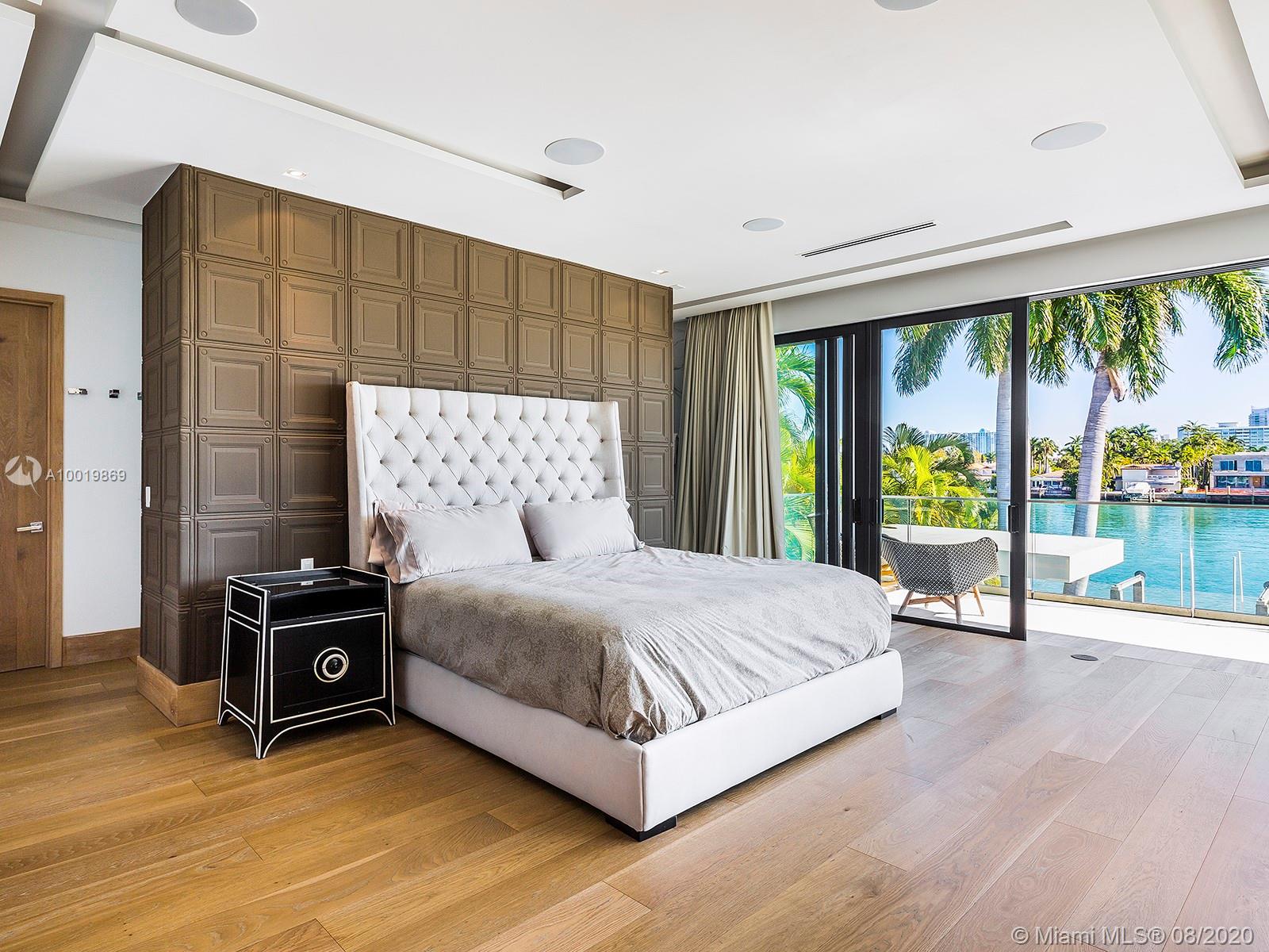 Di Lido Island - Residential