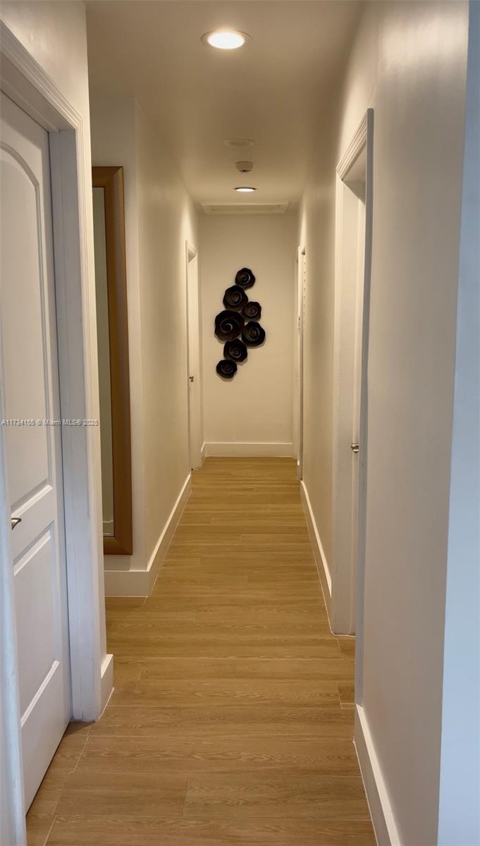 HOLLYWOOD LAKES SECTION - Residential