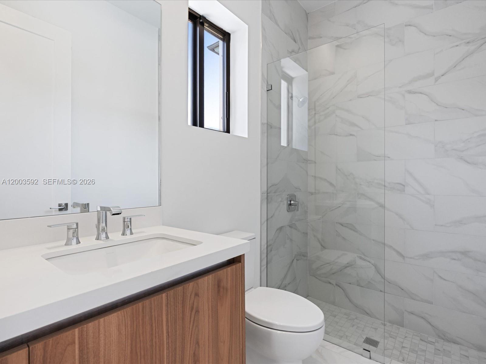 PRESIDENTIAL - Residential Lease