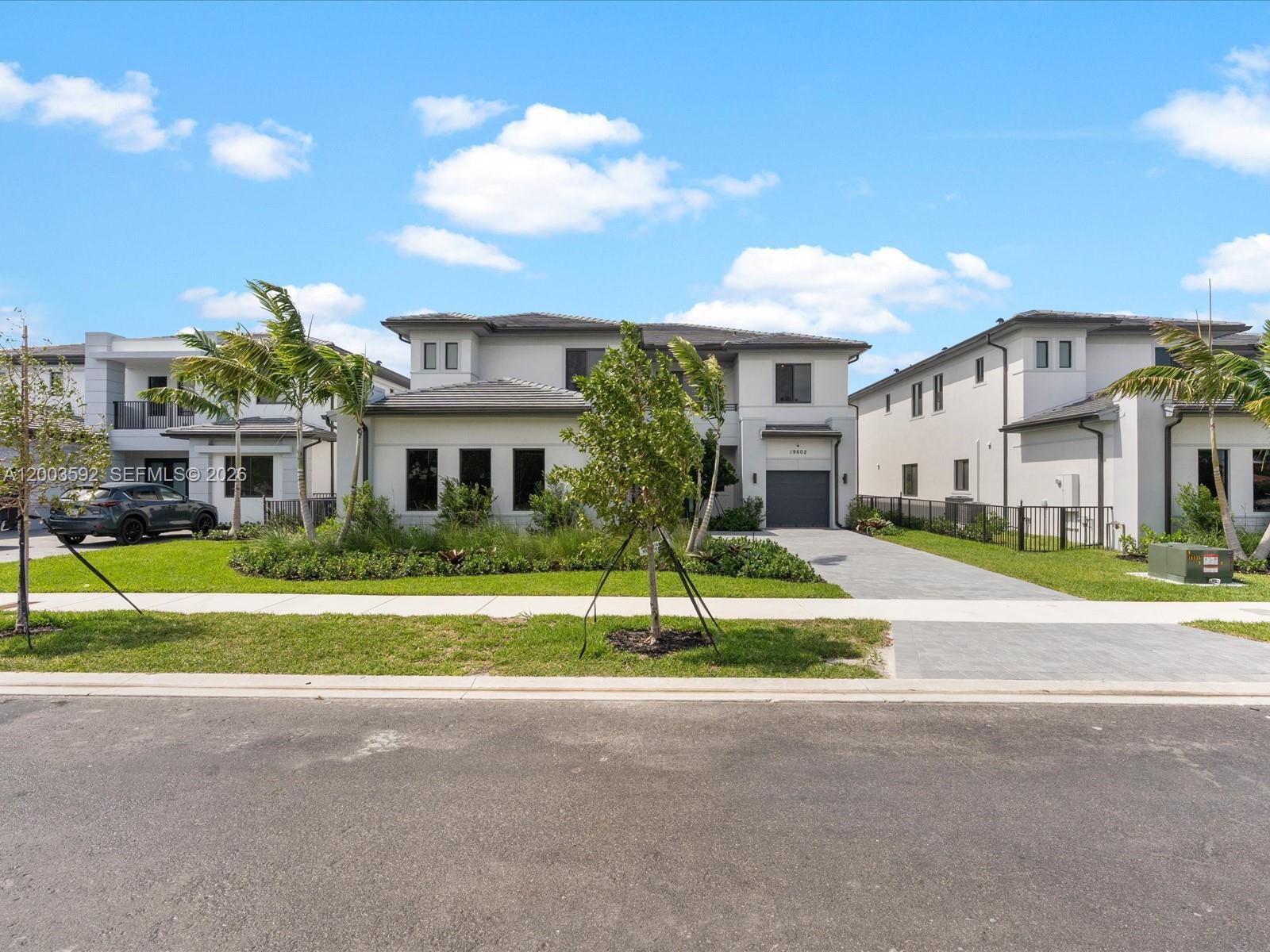 PRESIDENTIAL - Residential Lease