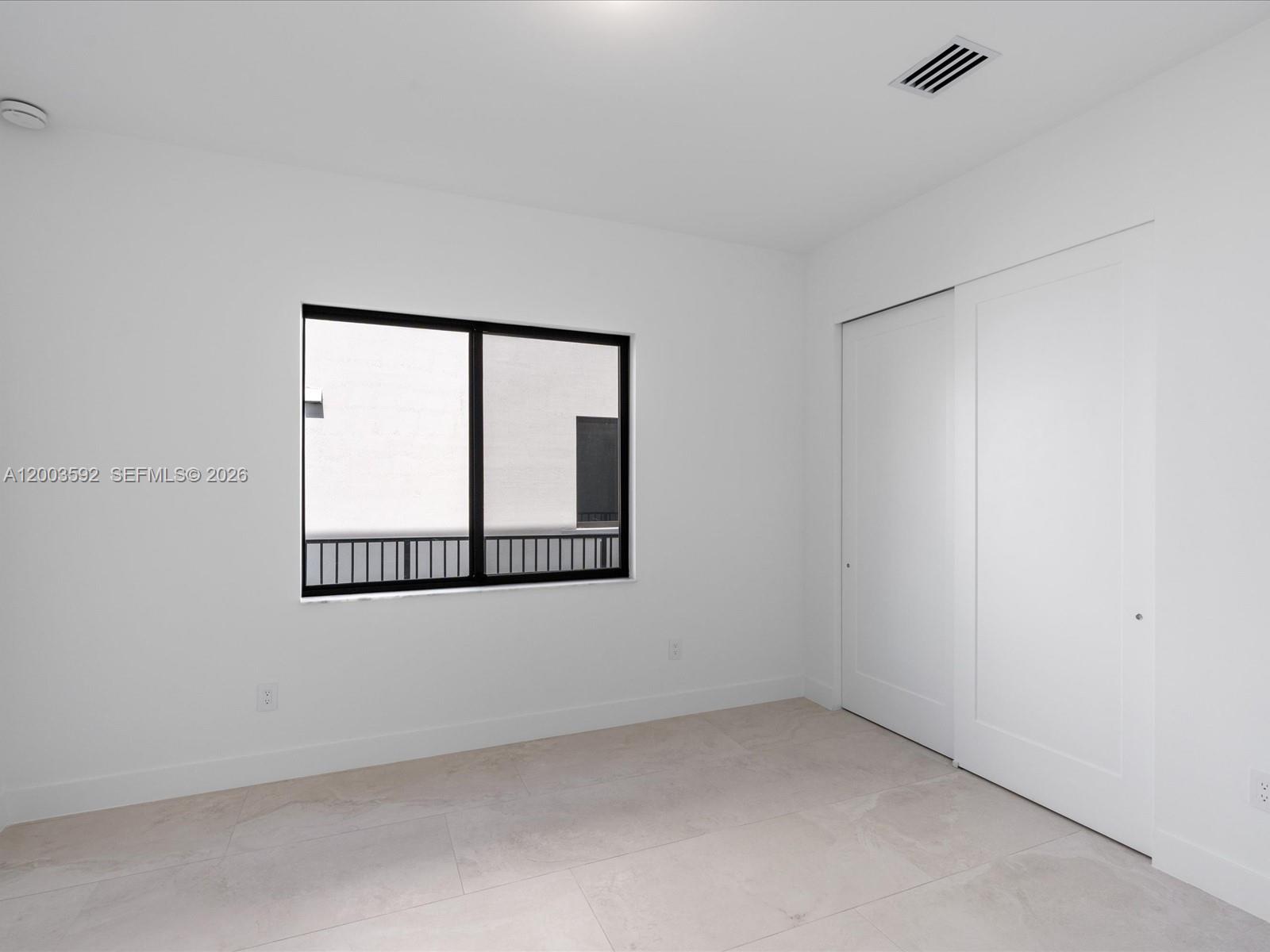 PRESIDENTIAL - Residential Lease