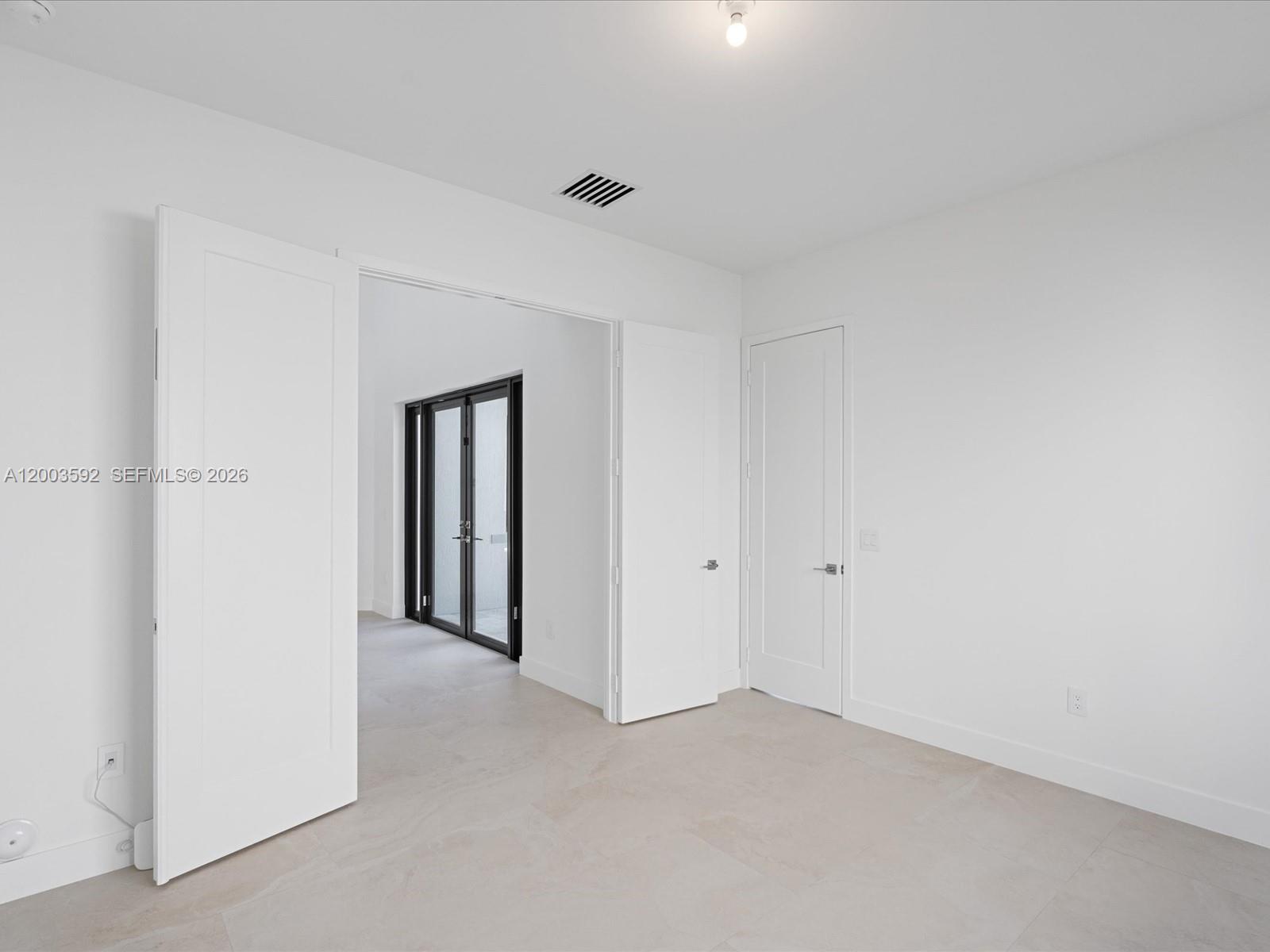 PRESIDENTIAL - Residential Lease