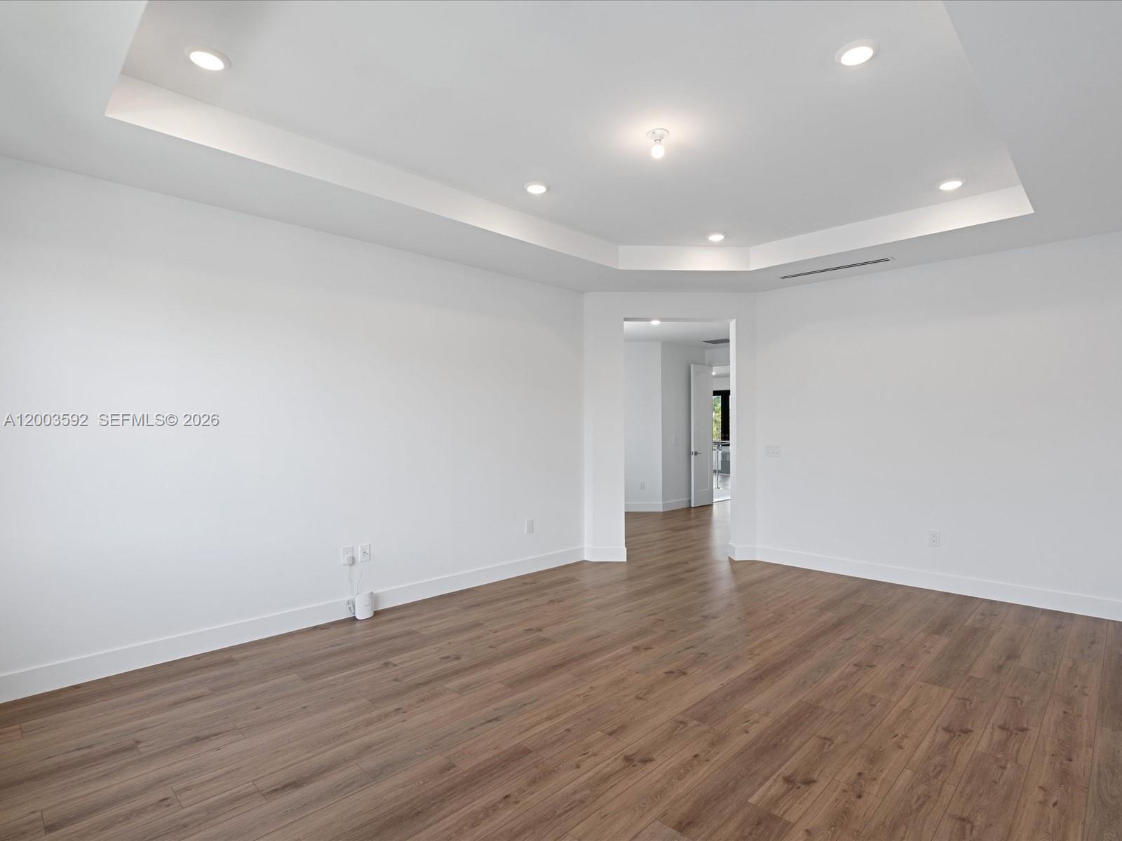 PRESIDENTIAL - Residential Lease