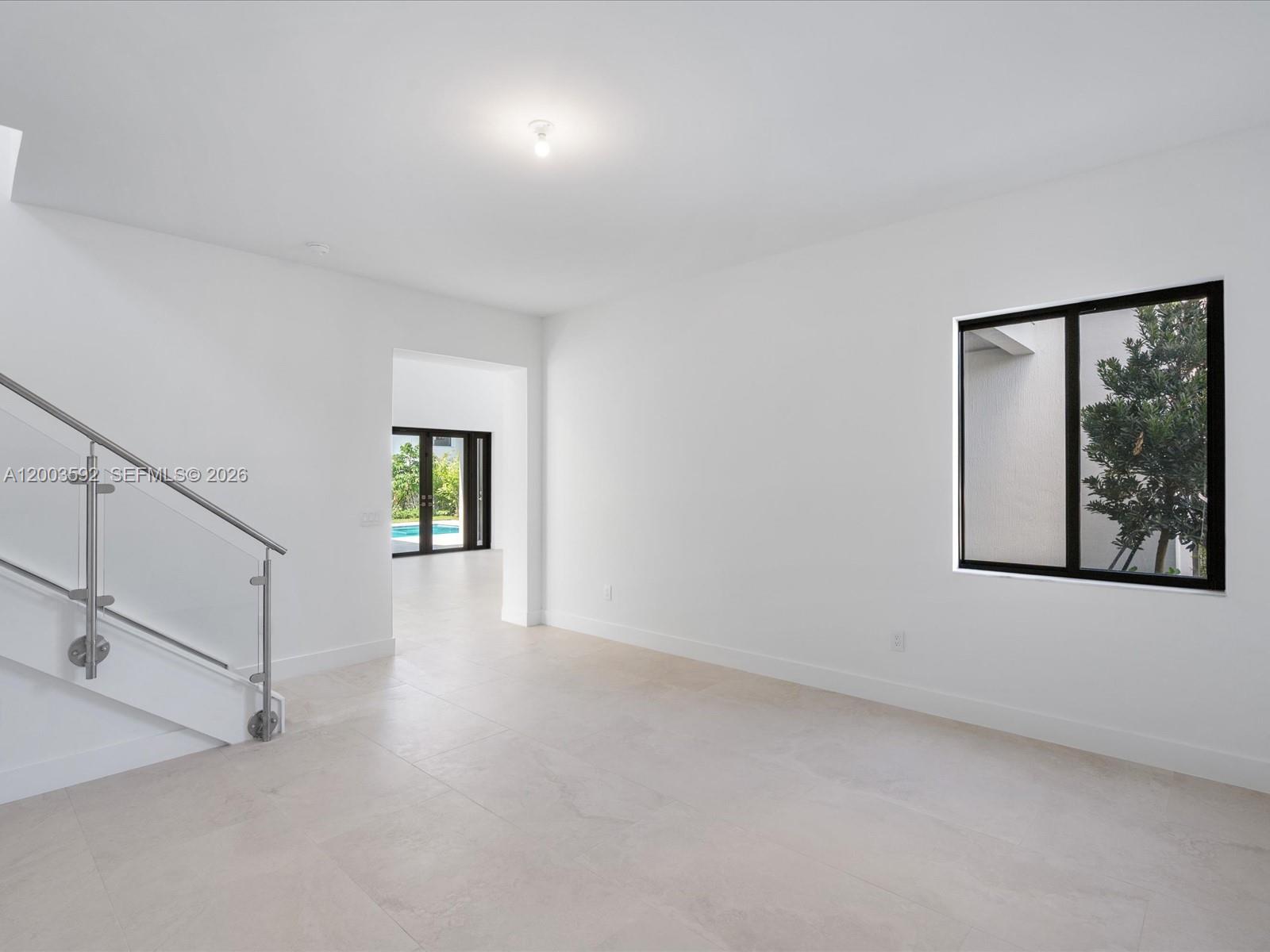 PRESIDENTIAL - Residential Lease