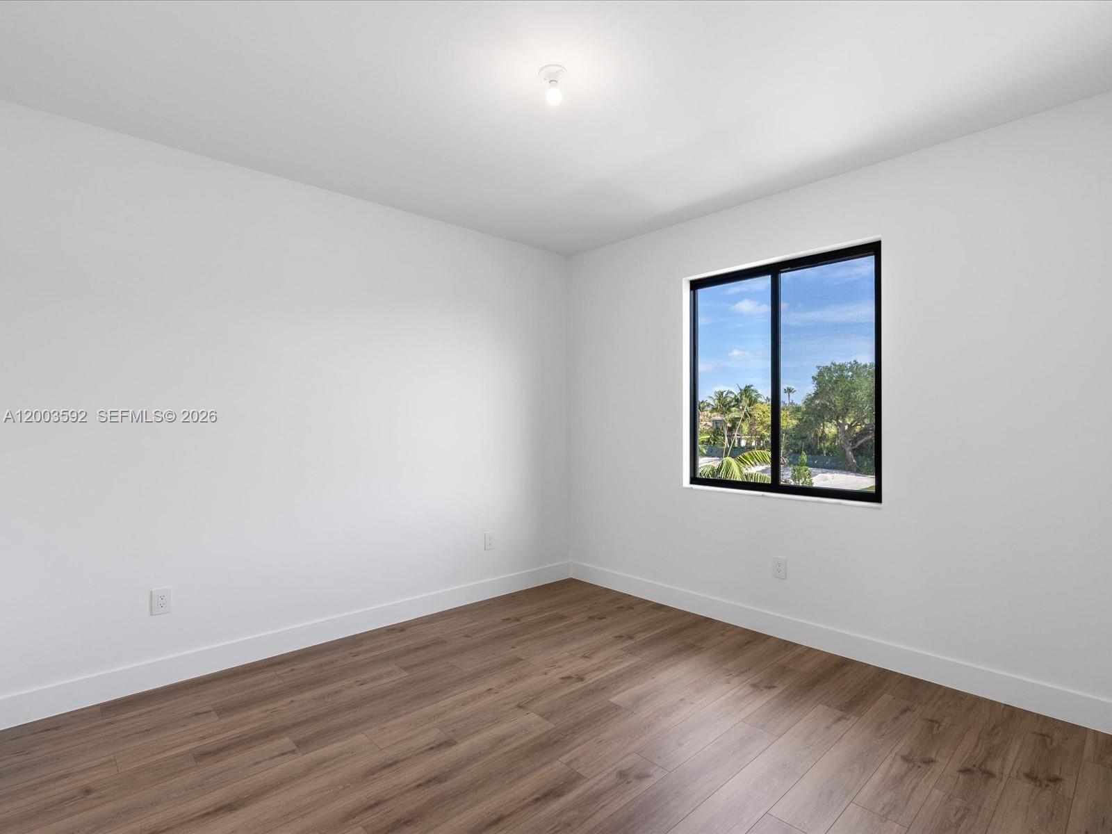 PRESIDENTIAL - Residential Lease