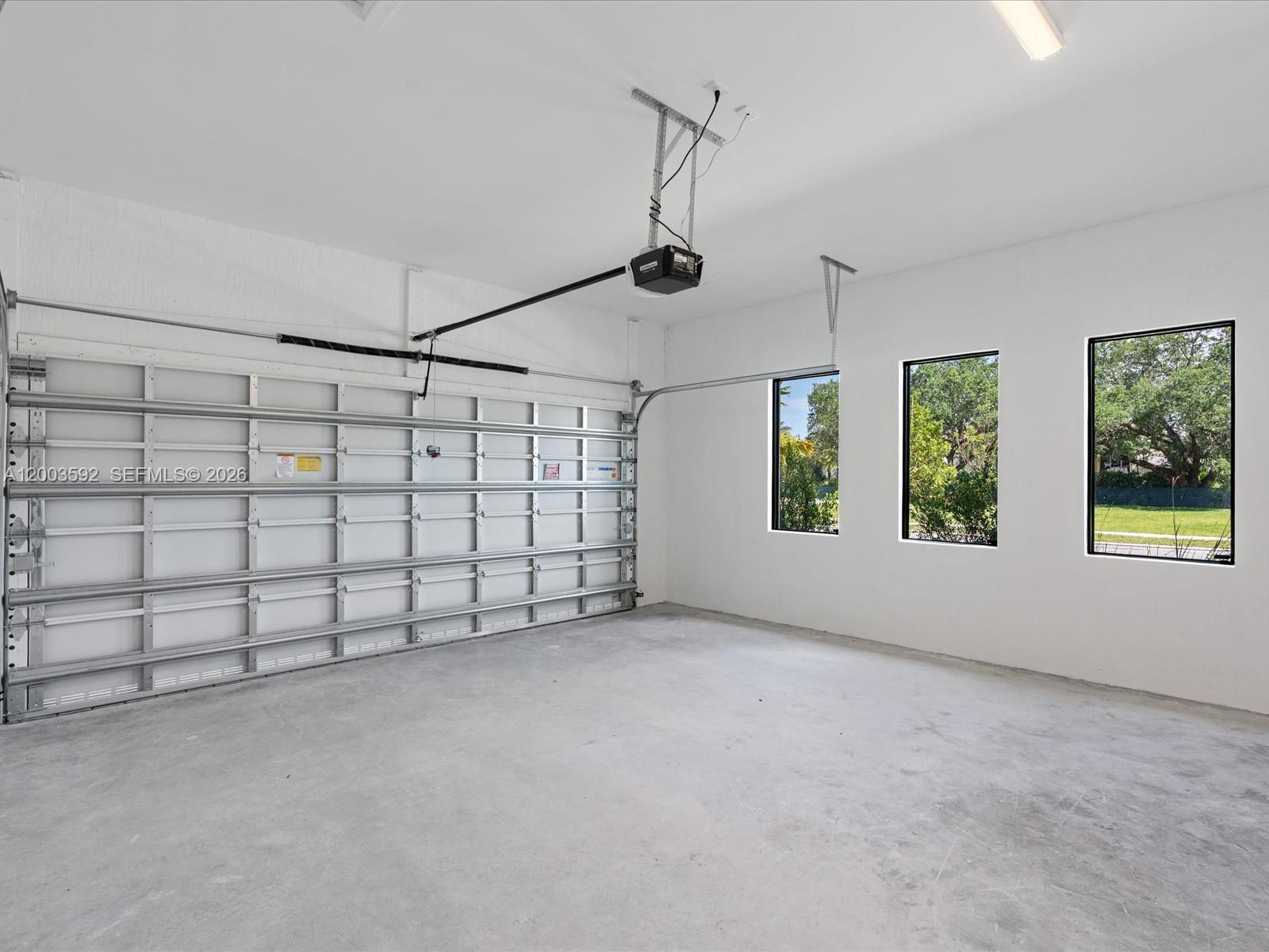 PRESIDENTIAL - Residential Lease