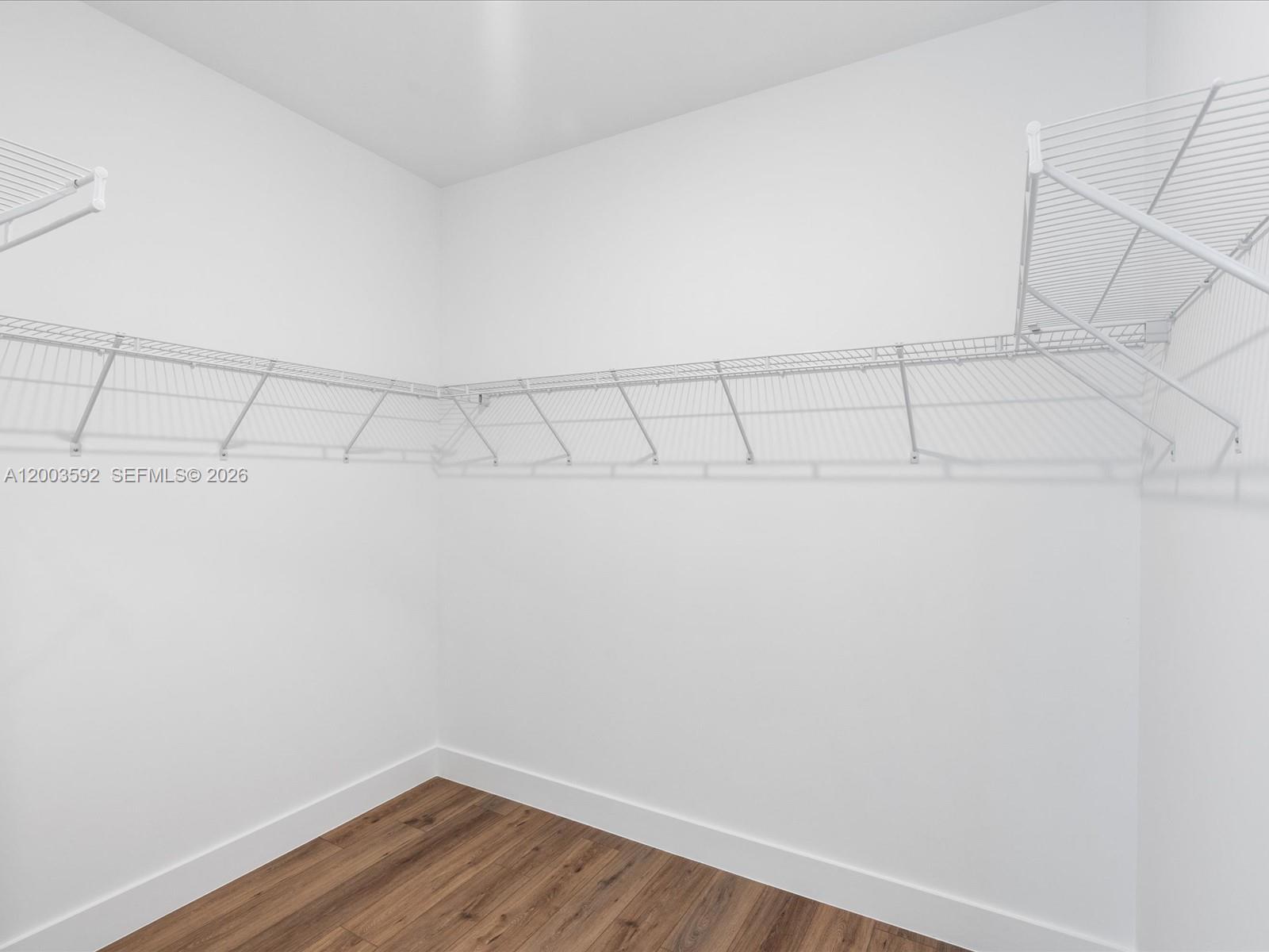 PRESIDENTIAL - Residential Lease