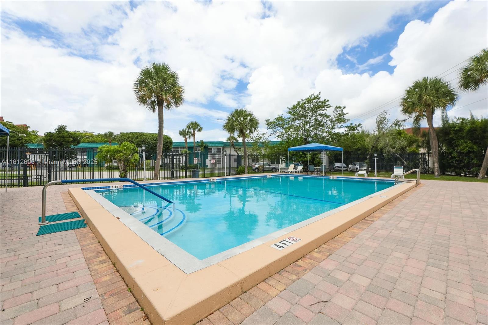 CASTLE APARTMENTS 10 COND - Residential