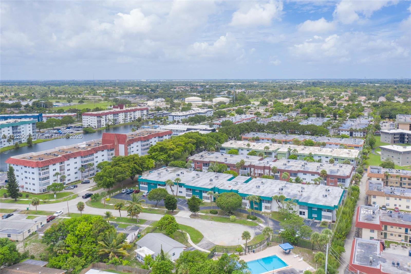 CASTLE APARTMENTS 10 COND - Residential