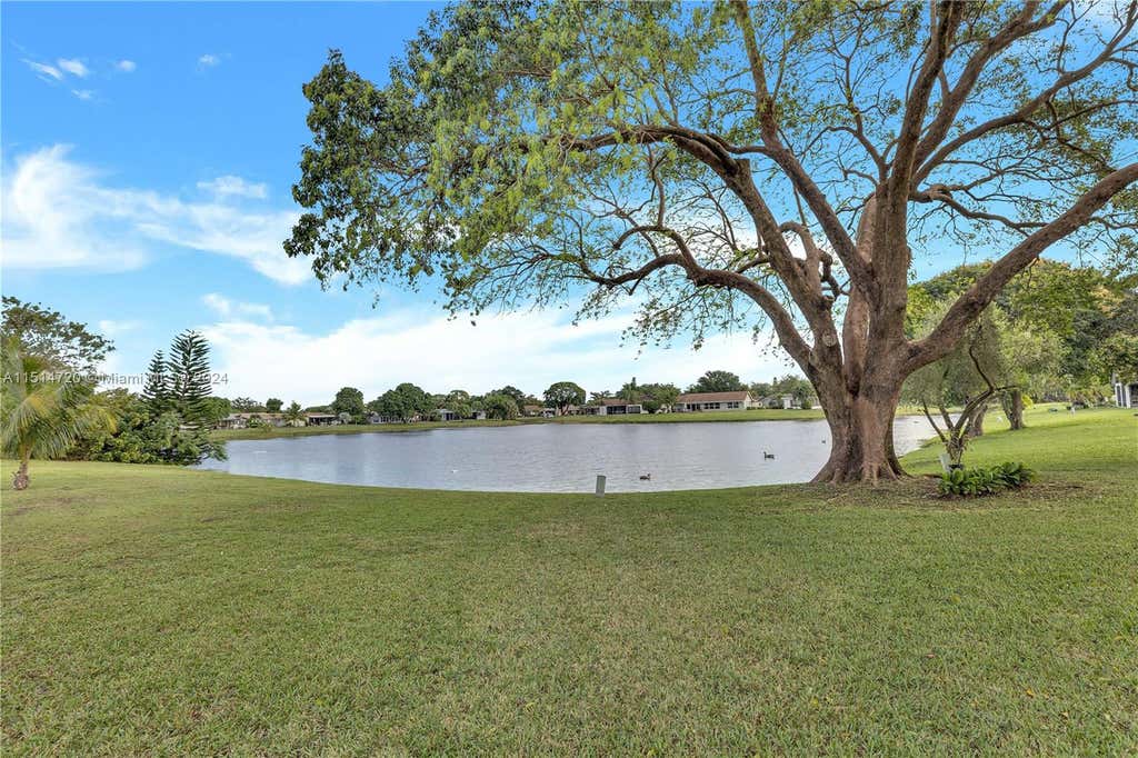 Photo of 6355 Timberlakes Way, Delray Beach, FL 33484 (MLS # A11514720)