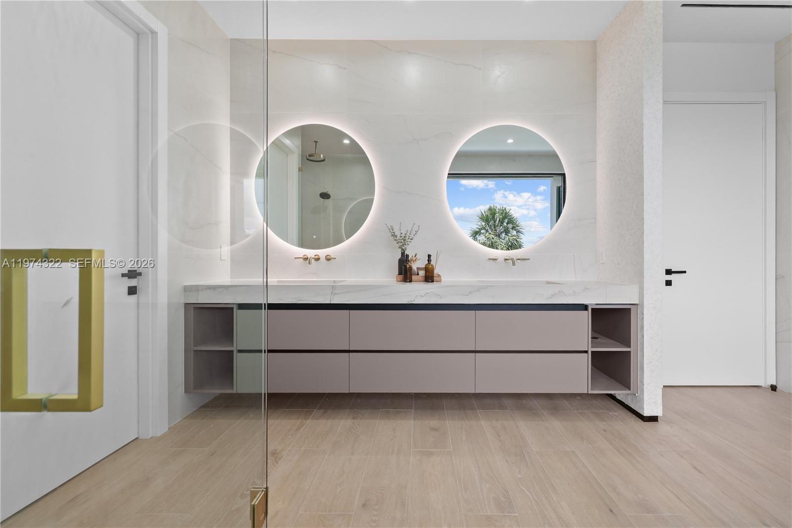 SILVER SHORES-SUB TRACT - Residential