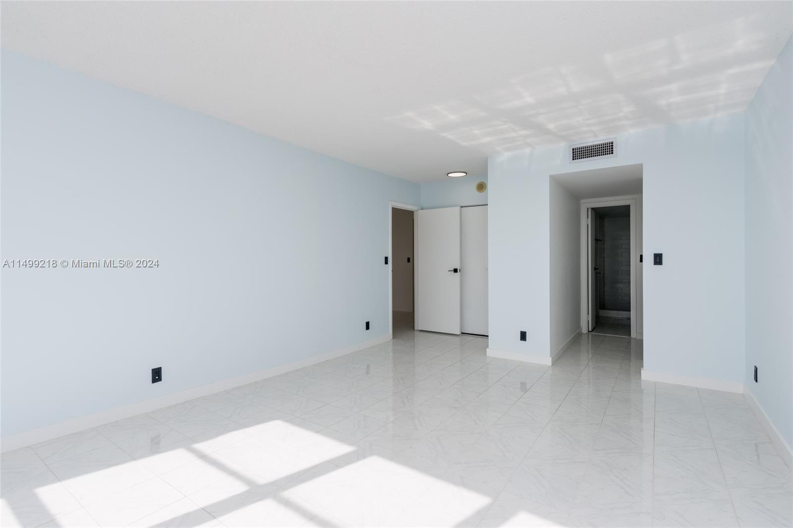 OLYMPUS CONDO - Residential