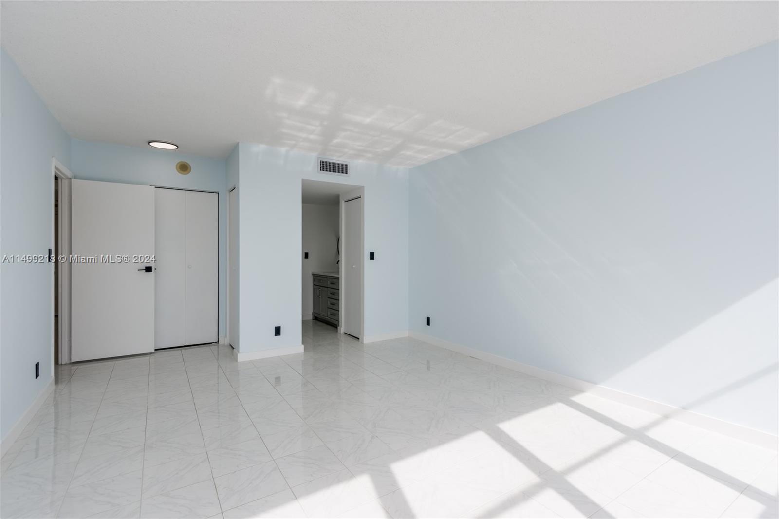 OLYMPUS CONDO - Residential