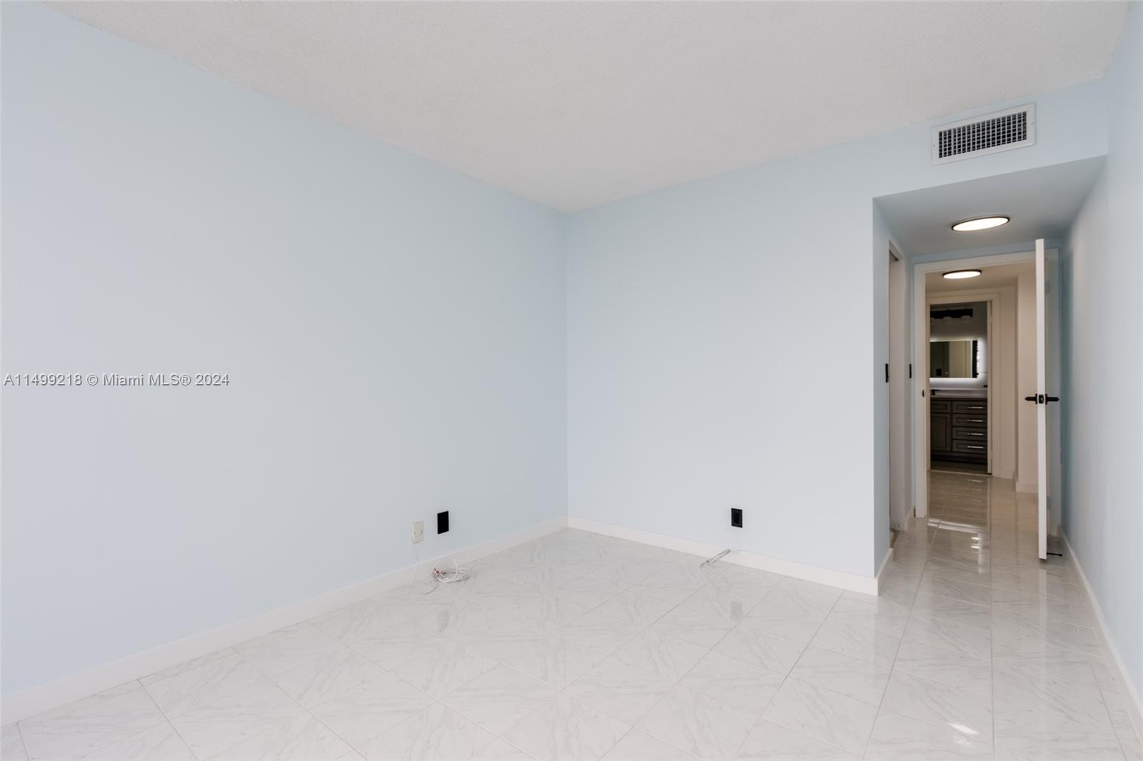 OLYMPUS CONDO - Residential