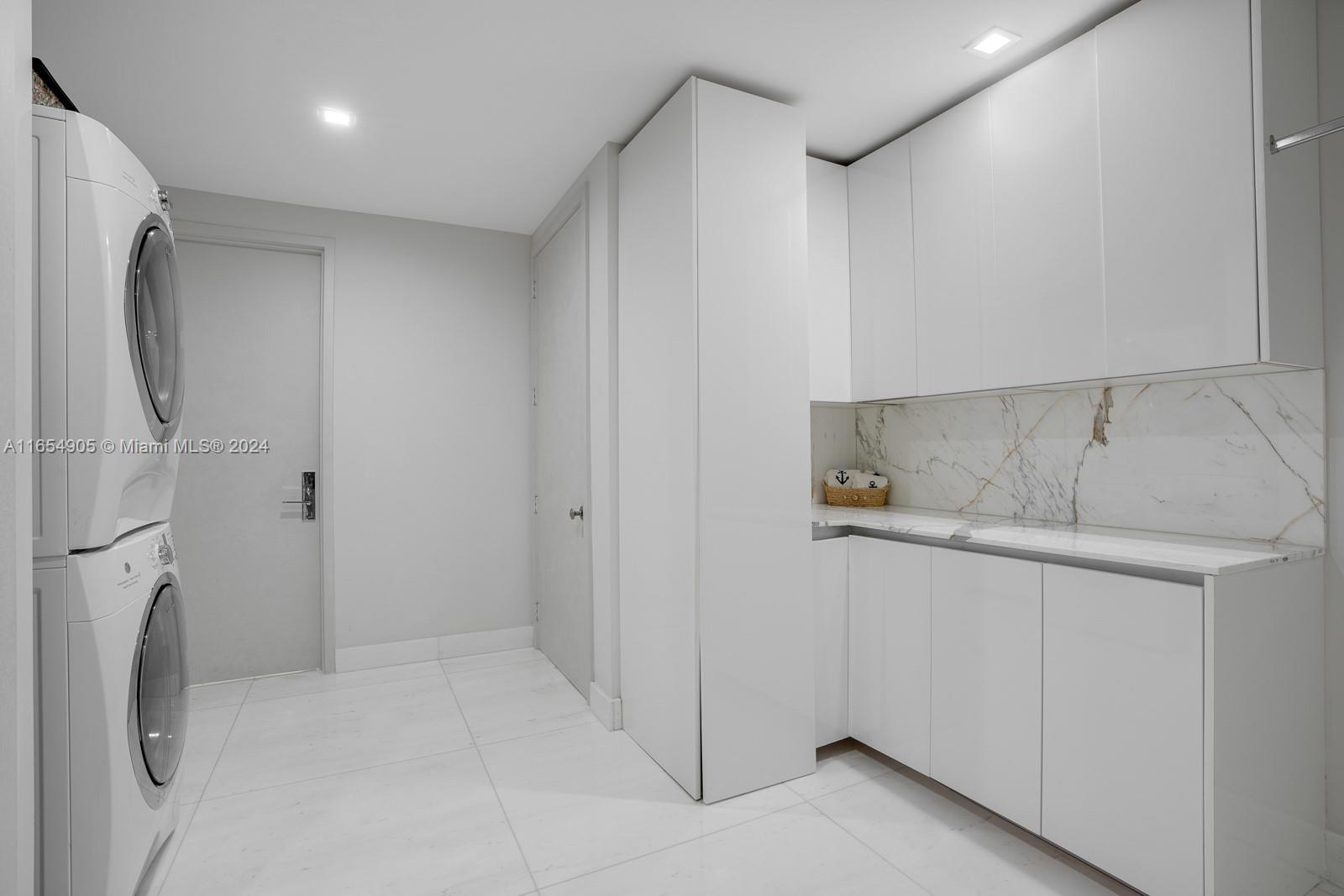 OCEANA BAL HARBOUR CONDO - Residential