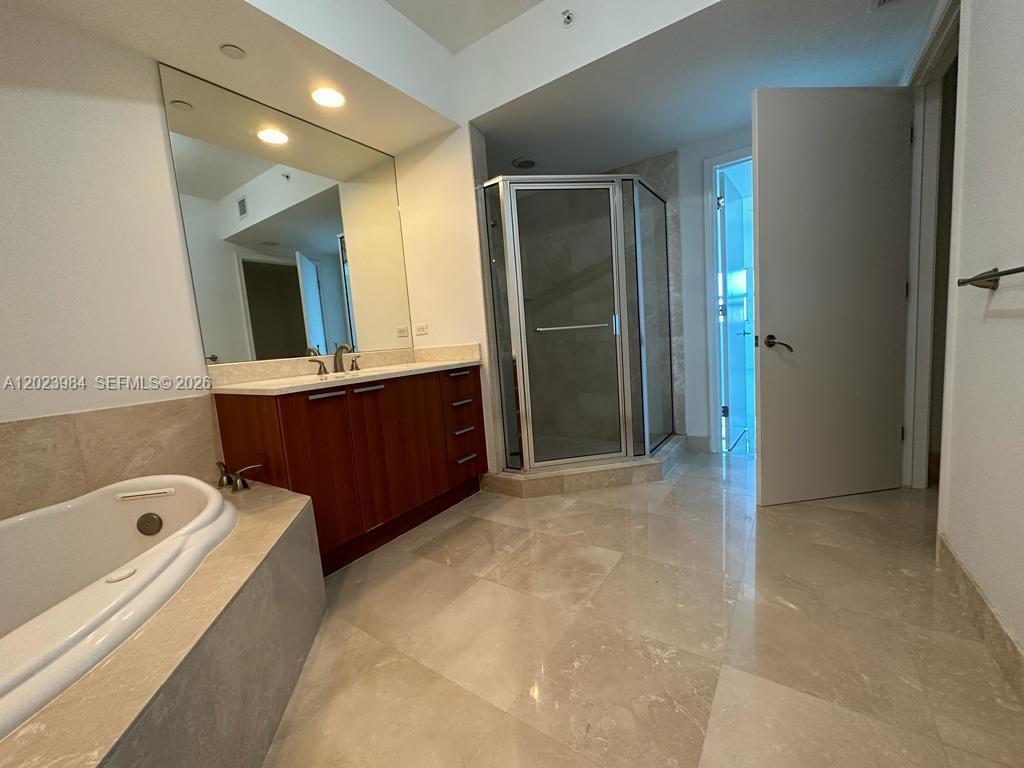 MARINA GRANDE RIVIERA BEA - Residential Lease