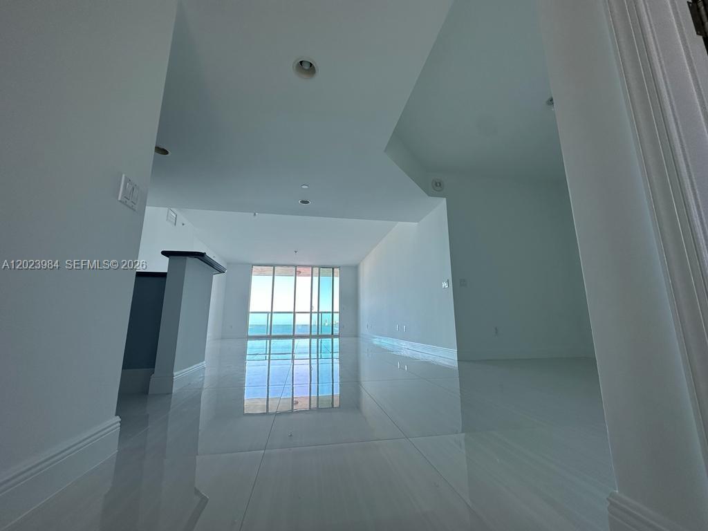 MARINA GRANDE RIVIERA BEA - Residential Lease