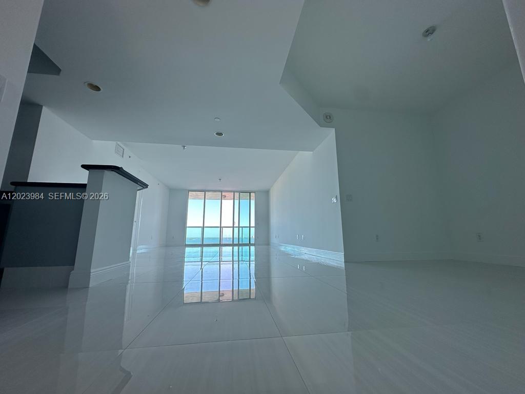 MARINA GRANDE RIVIERA BEA - Residential Lease