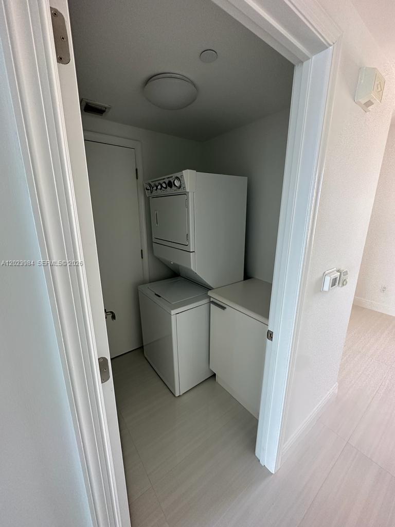 MARINA GRANDE RIVIERA BEA - Residential Lease