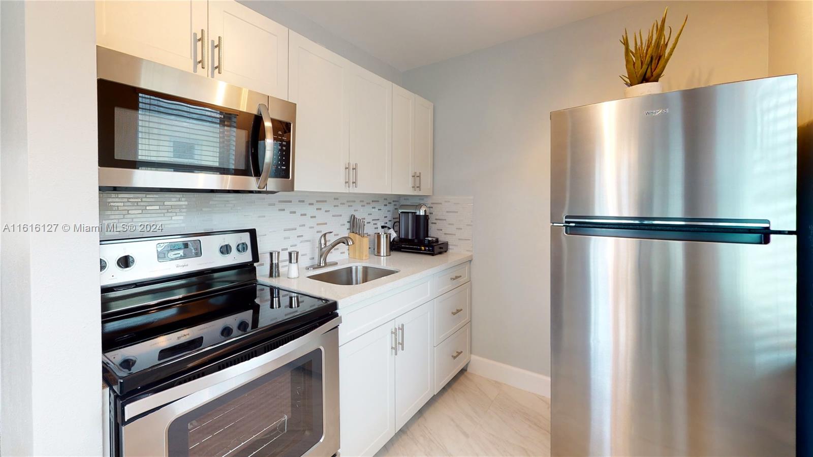 CASA GRANDE CONDO - Residential Lease